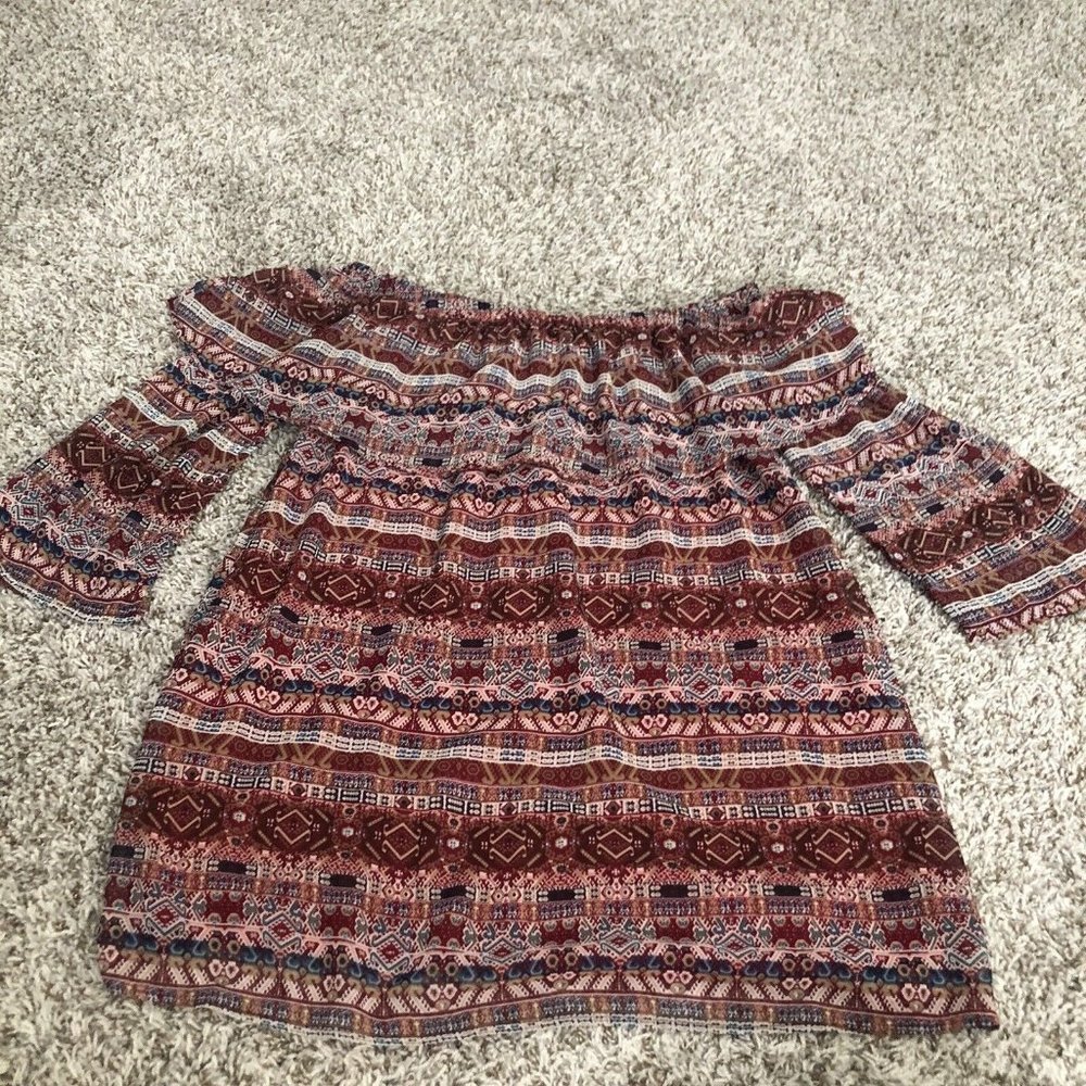 mabel off shoulder Short sleeve blouse tier size medium Lined Boho